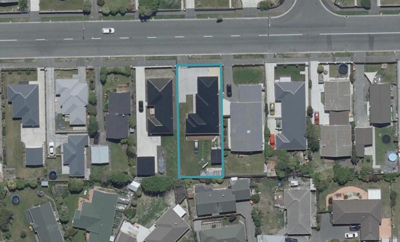 23 Queenspark Drive, Parklands, Christchurch - Carousel 1