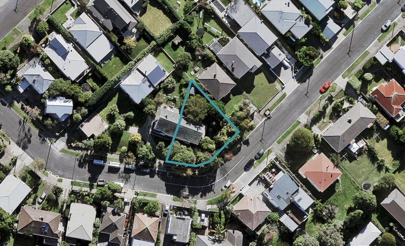 21 Westmere Crescent, Westmere, Auckland - Carousel 1