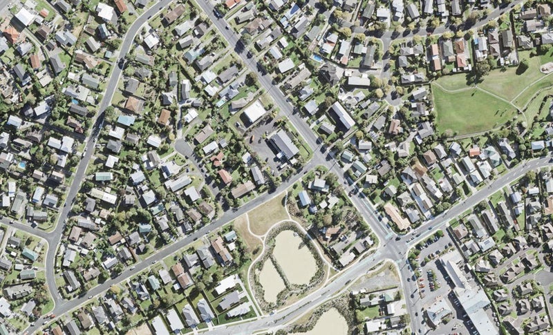 4/2 Albatross Road, Red Beach, Whangaparāoa - Carousel 1