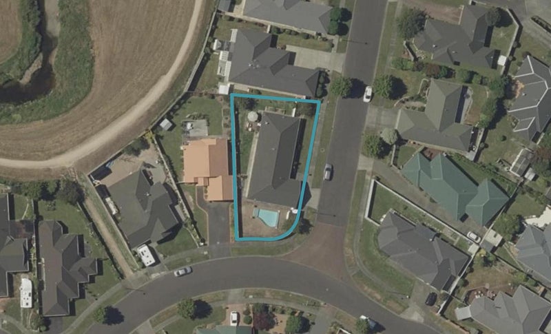 1 Rothesay Place, Highbury, Palmerston North - Carousel 1