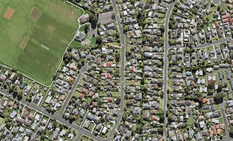 55 Neil Avenue, Te Atatu Peninsula, Auckland - Carousel 1