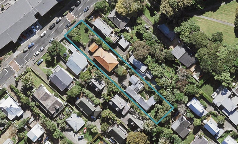 2/58 Larchwood Avenue, Westmere, Auckland - Carousel 1