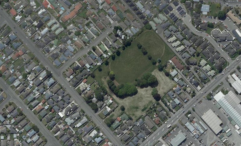 4 Akoranga Place, Hornby, Christchurch - Carousel 1