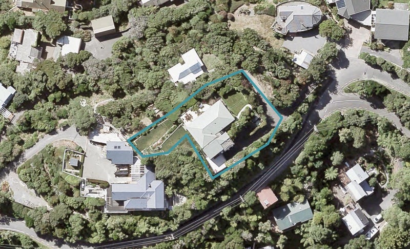 63 Howard Road, Point Howard, Lower Hutt - Carousel 1
