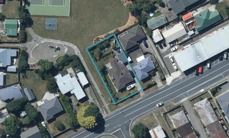 7 Jillett Street, Titahi Bay, Porirua - Carousel 1
