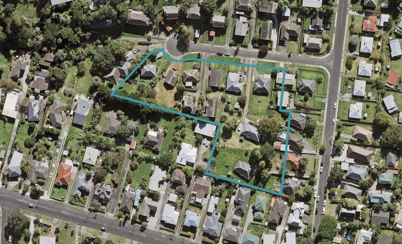 18 Kaka Street, Northcote, Auckland - Carousel 1