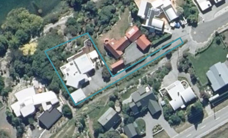 19 Mincher Road, Kelvin Heights, Queenstown - Carousel 1