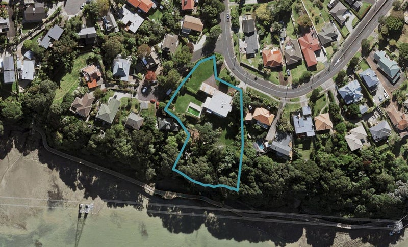 62 Seacliffe Road, Hillsborough, Auckland - Carousel 1