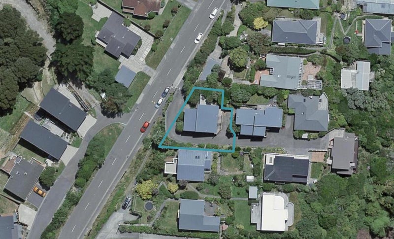 145 Karepa Street, Brooklyn, Wellington - Carousel 1