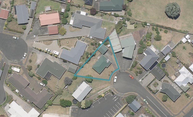 8 Arundel Place, Springvale, Whanganui - Carousel 1