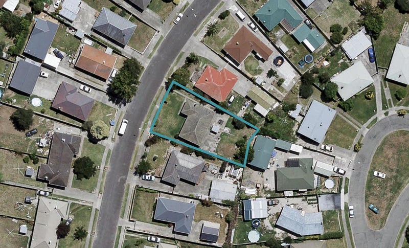 16 Neal Crescent, Onekawa, Napier - Carousel 1