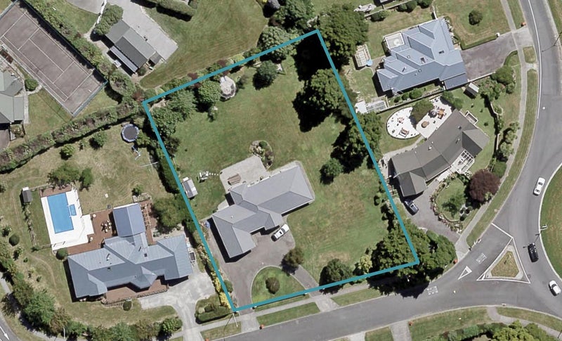 2 Malcolm Gillies Grove, Totara Park, Upper Hutt - Carousel 1