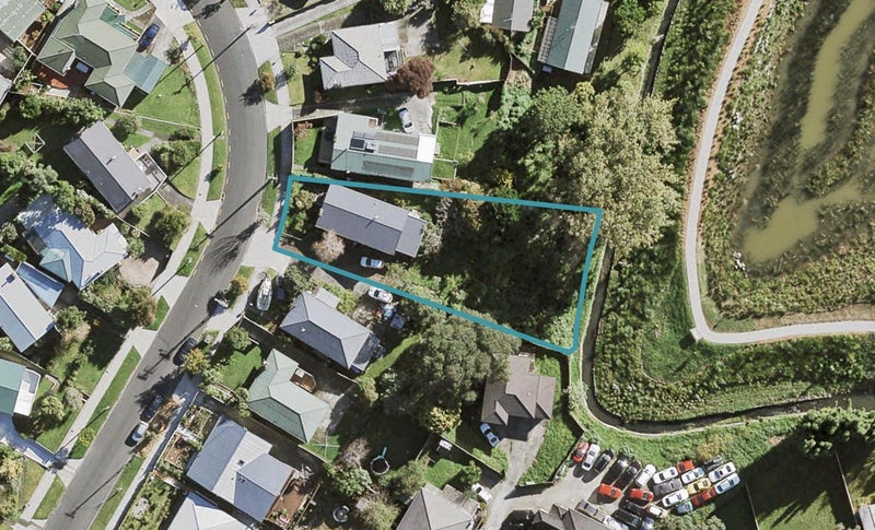 122 Methuen Road, New Windsor, Auckland - Carousel 1