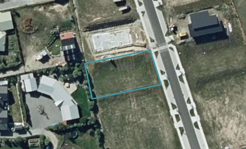 13 Sarges Way, Lake Hāwea - Carousel 1