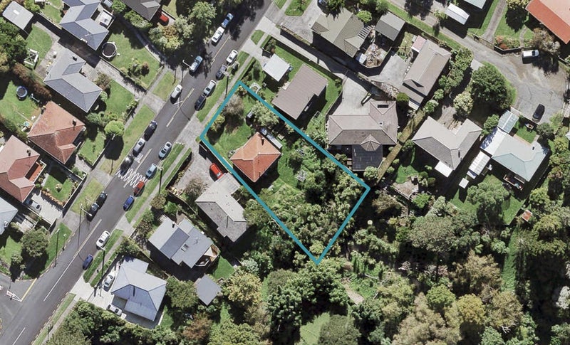 26 Fruitvale Road, New Lynn, Auckland - Carousel 1