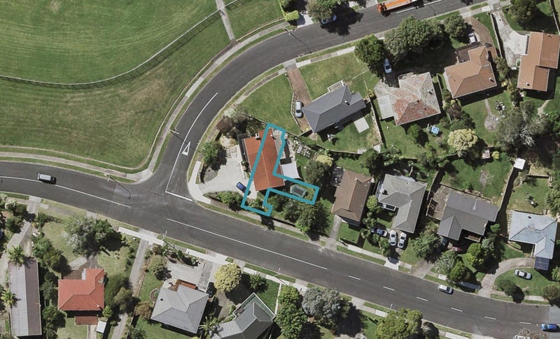 39B Cardiff Road, Pakuranga, Auckland - Carousel 1