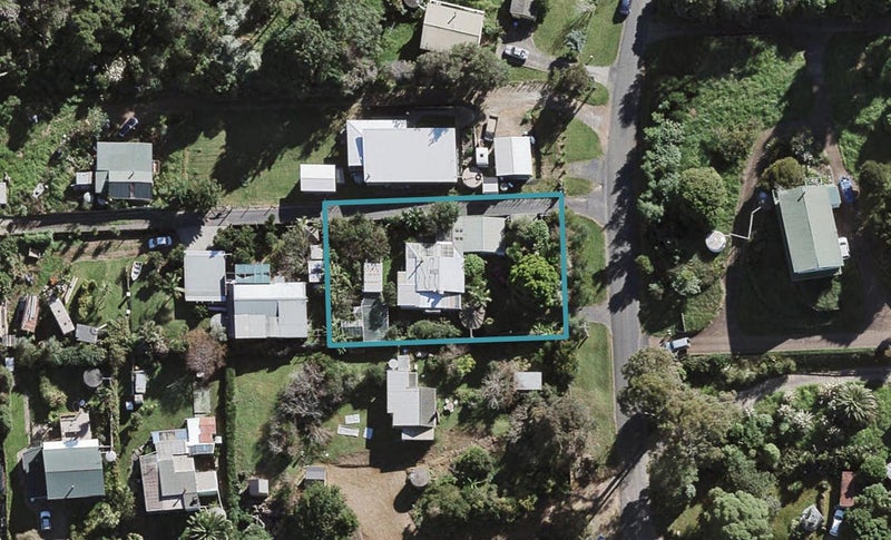 48 Erua Road, Ostend, Waiheke Island - Carousel 1