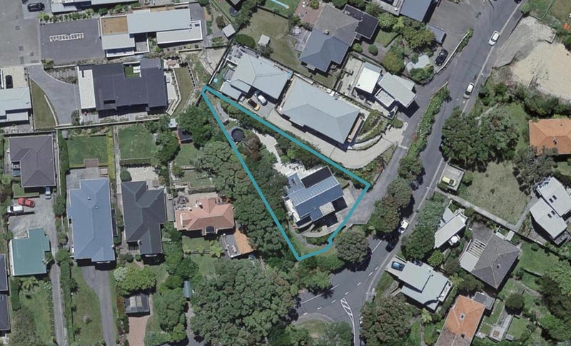 21 Benares Street, Khandallah, Wellington - Carousel 1