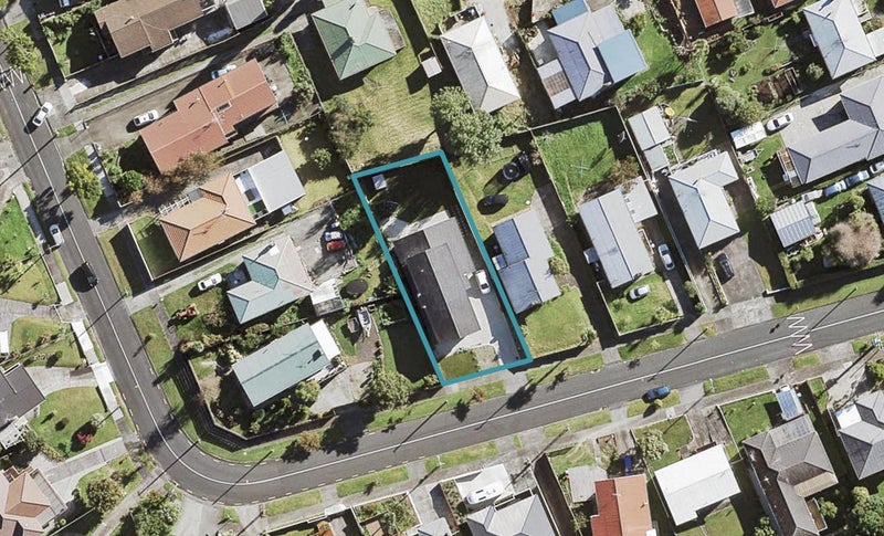 61 Valonia Street, New Windsor, Auckland - Carousel 1