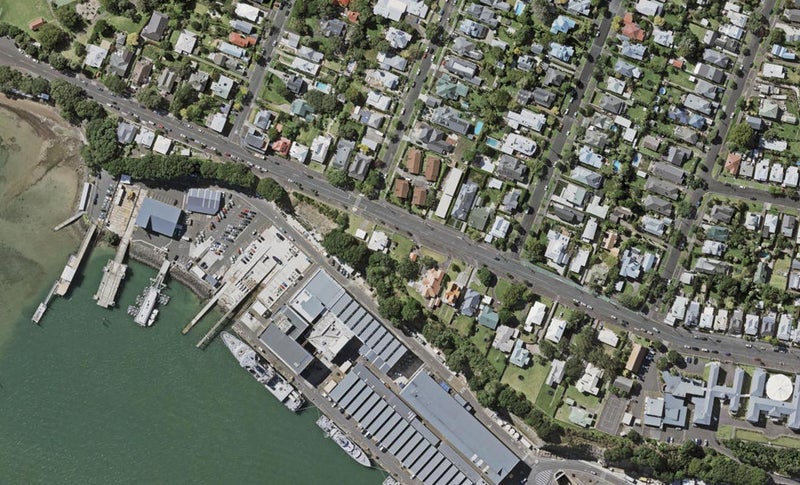 121 Calliope Road, Stanley Point, Auckland - Carousel 1
