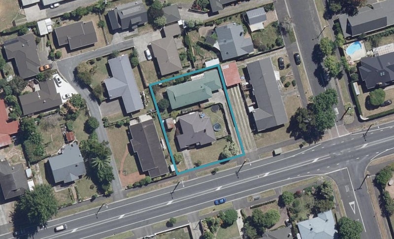 49 Naylor Street, Hamilton East, Hamilton - Carousel 1