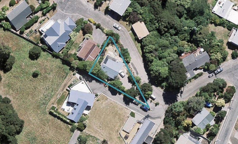 1 Armstrong Crescent, Akaroa, Akaroa - Carousel 1