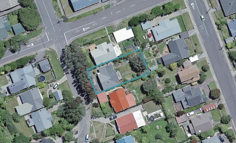 83 Beauchamp Street, Karori, Wellington - Carousel 1