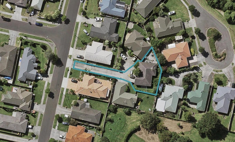 18 Nuneaton Drive, Flat Bush, Auckland - Carousel 1