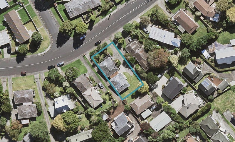 1/97 Moore Street, Hillcrest, Auckland - Carousel 1