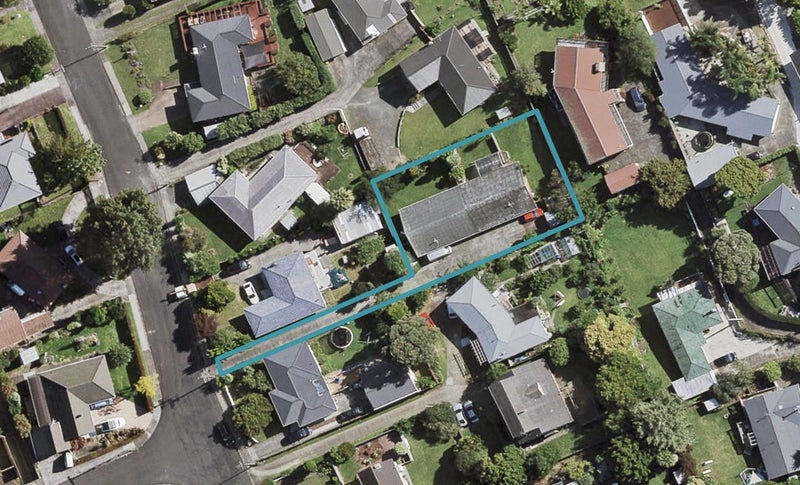 1/19 Tampin Road, Hillpark, Auckland - Carousel 1