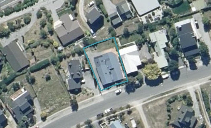 42 Oregon Drive, Kelvin Heights, Queenstown - Carousel 1