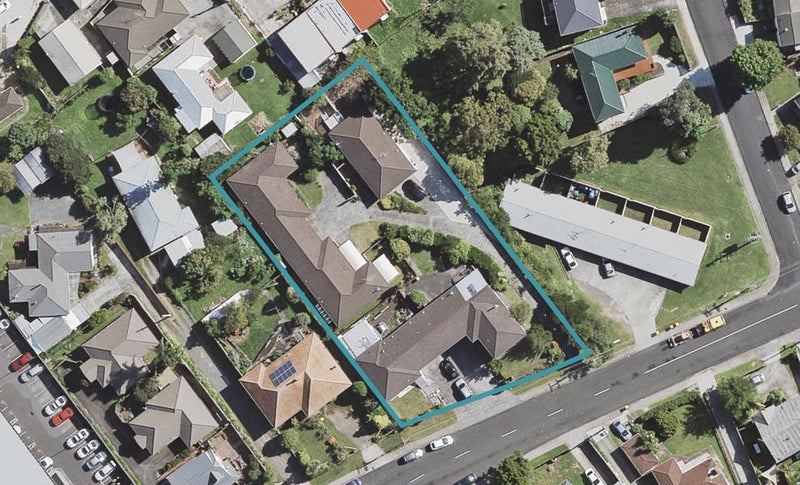 4/24 Halver Road, Hillpark, Auckland - Carousel 1