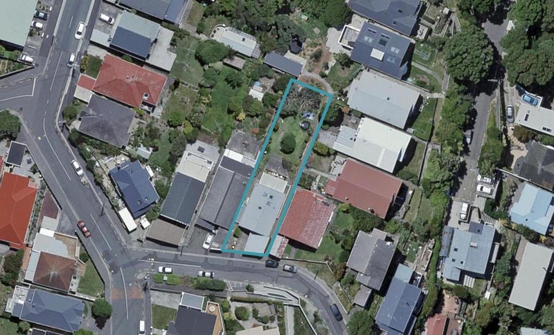 5 Belvedere Road, Hataitai, Wellington - Carousel 1