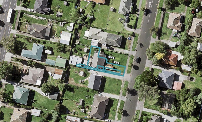 29B Kawiti Avenue, Point England, Auckland - Carousel 1