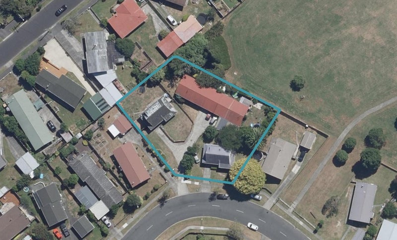 32D Garland Drive, St Andrews, Hamilton - Carousel 1