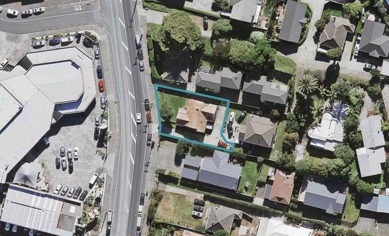898 Mount Eden Road, Three Kings, Auckland - Carousel 1