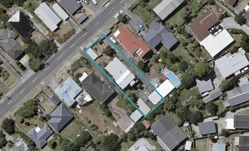 16 Gray Avenue, Paraparaumu Beach, Paraparaumu - Carousel 1