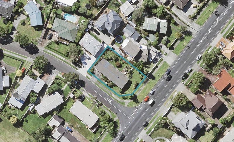 1 Edgar Pearce Place, Howick, Auckland - Carousel 1