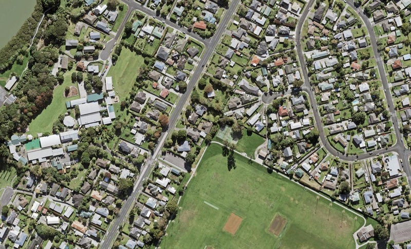 6/64 Matipo Road, Te Atatū Peninsula, Auckland - Carousel 1