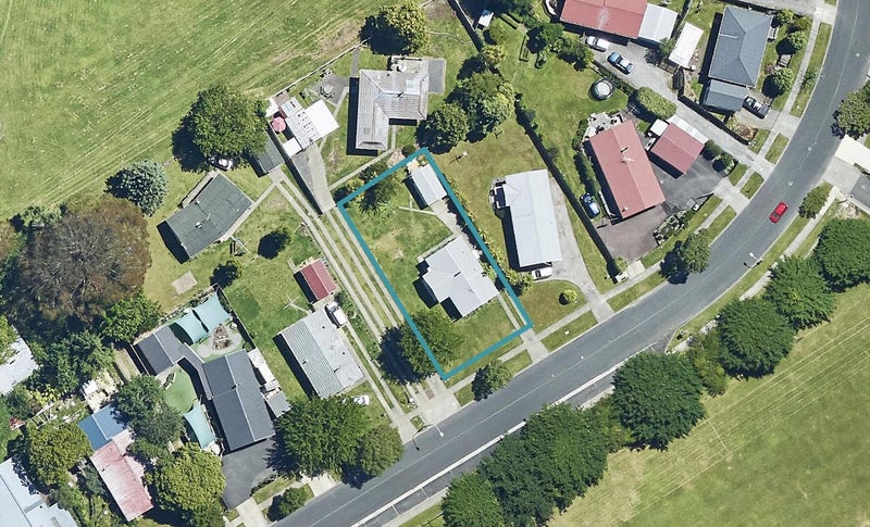 67 Aquarius Drive, Kawaha Point, Rotorua - Carousel 1