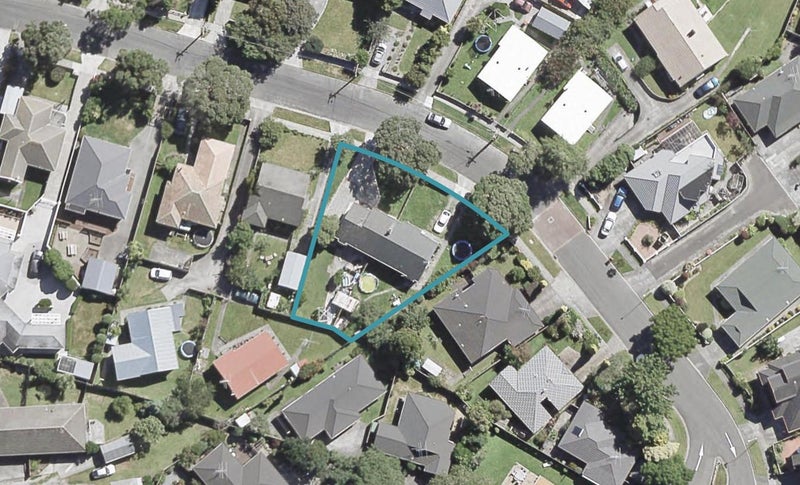 1/14 Tyndall Street, Waiwhetu, Lower Hutt - Carousel 1