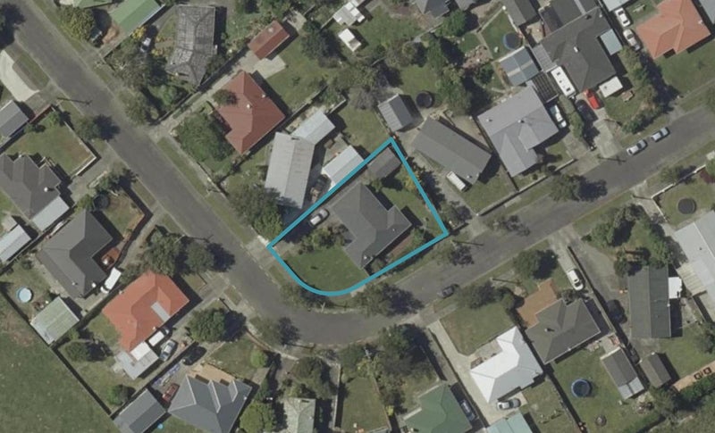 38 Tararua Terrace, Cloverlea, Palmerston North - Carousel 1