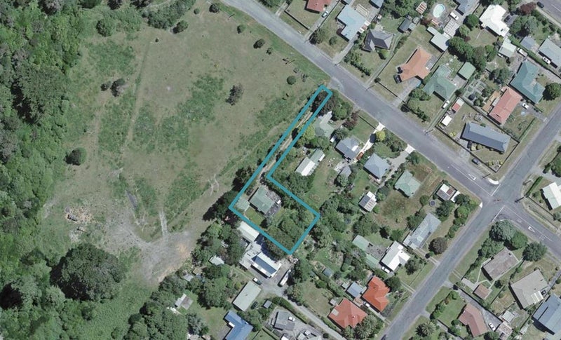 0 , Featherston - Carousel 1