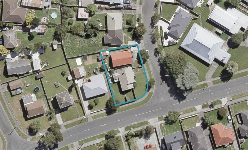1/1 Pearce Crescent, Taita, Lower Hutt - Carousel 1