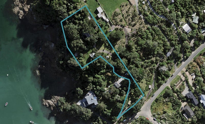 115 Great Barrier Road, Oneroa, Waiheke Island - Carousel 1