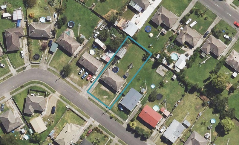 37 Taruheru Crescent, Mangapapa, Gisborne - Carousel 1