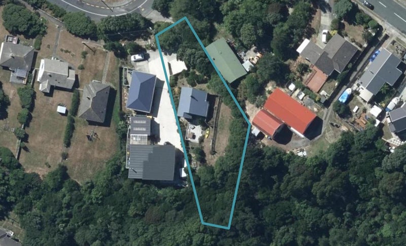 16 Downes Street, Titahi Bay, Porirua - Carousel 1