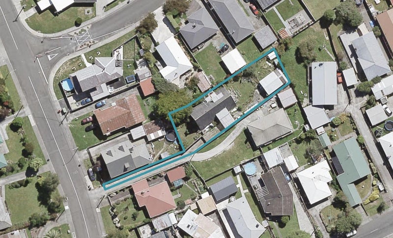 23 Mangaroa Hill Road, Maoribank, Upper Hutt - Carousel 1