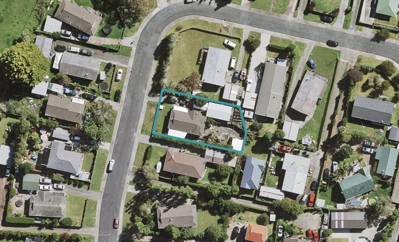 22 Scarlet Drive, Ranui, Auckland - Carousel 1