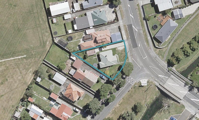 99 Riverside Drive, Waiwhetu, Lower Hutt - Carousel 1